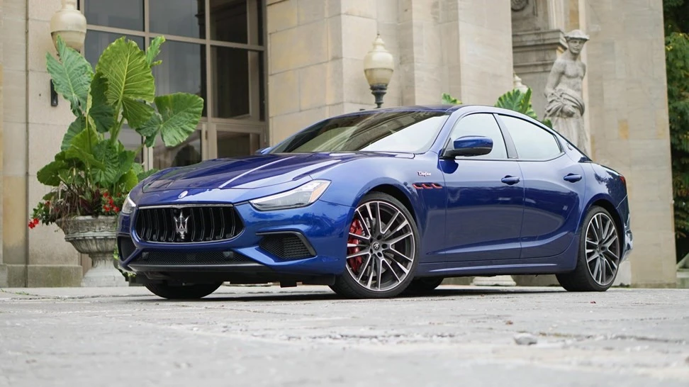 Maserati Ghibli Trofeo: Italian Masterpiece