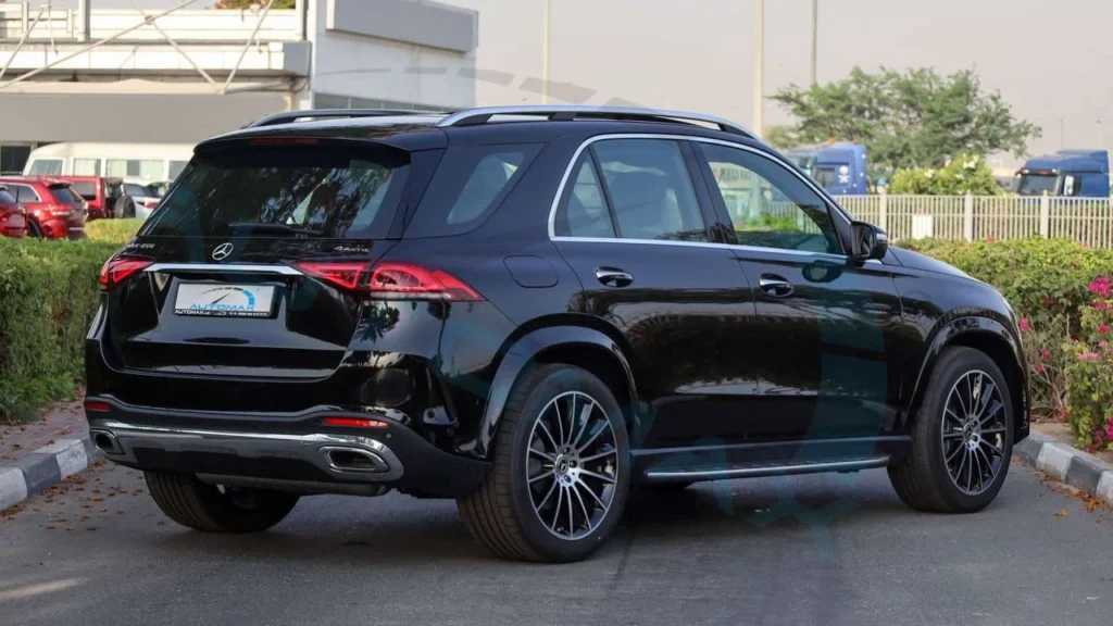 back view of Mercedes GLE